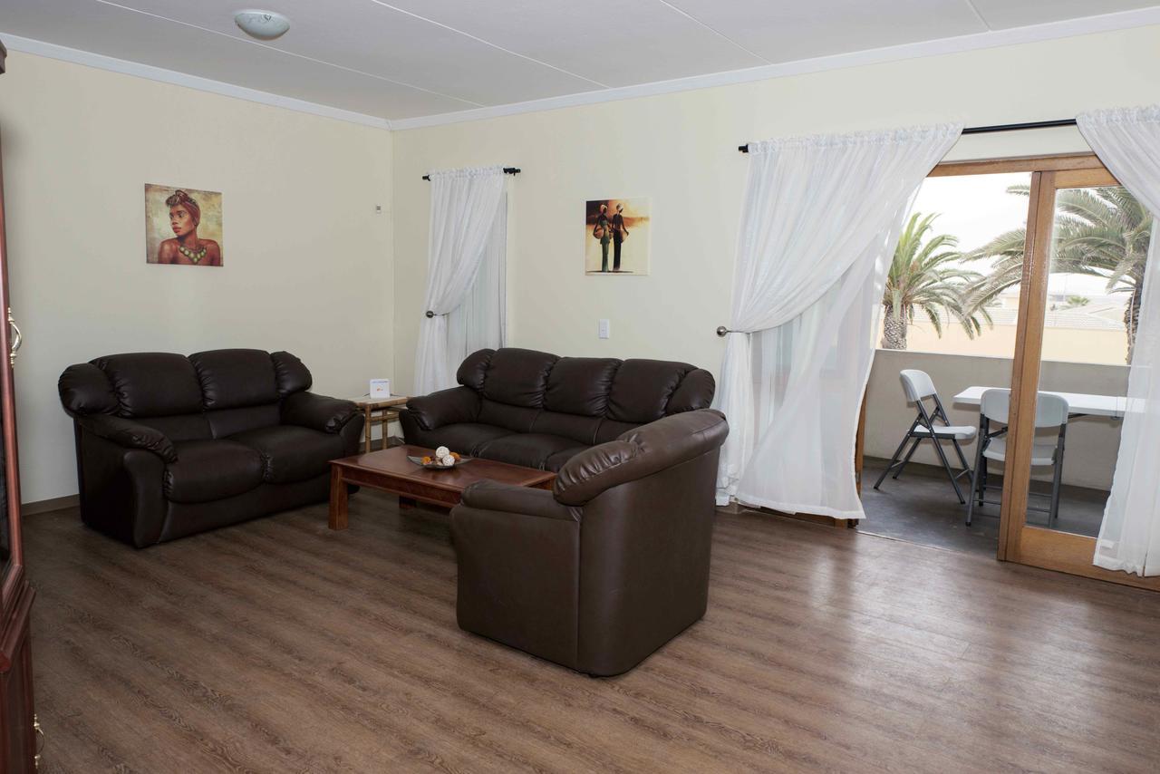 Good Times Self Catering Apartments Swakopmund Exteriör bild