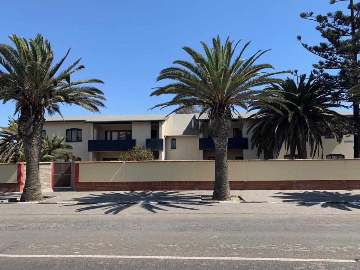Good Times Self Catering Apartments Swakopmund Exteriör bild